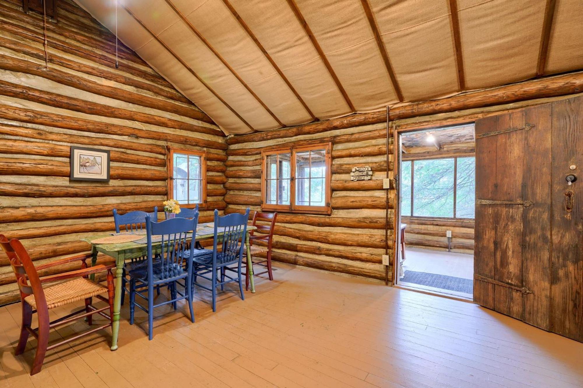 Russell Cabin Logan Exterior photo